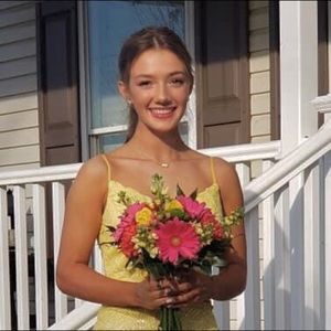 Meet your Posher, Ella